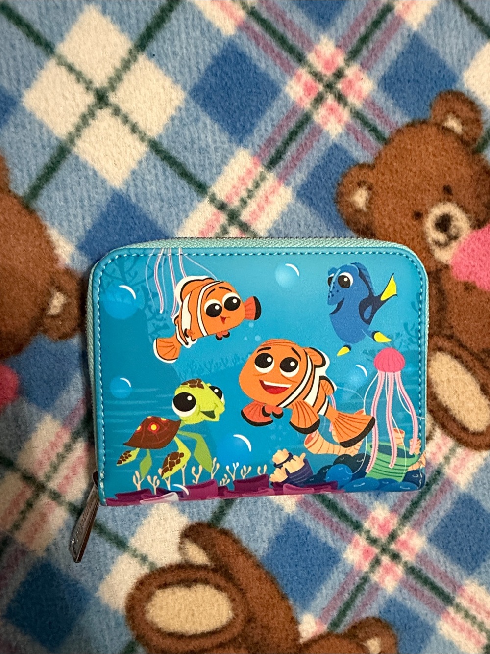 Disney loungefly Finding Nemo Wallet - Picture 1 of 3